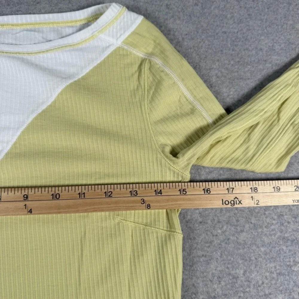 Lululemon Long Sleeve Shirt Womens 6 Yellow White Ribbed Knit‎ Colorblock Sporty